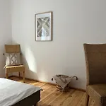 Vivienda Stare アパート